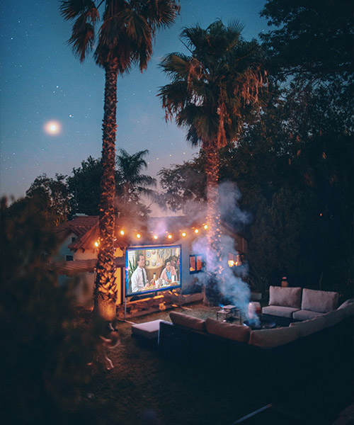 10 Fathers Day Activities have a backyard movie night